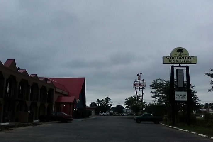 Woodbridge Inn & Suites (TraveLodge) - From Web Listing (newer photo)